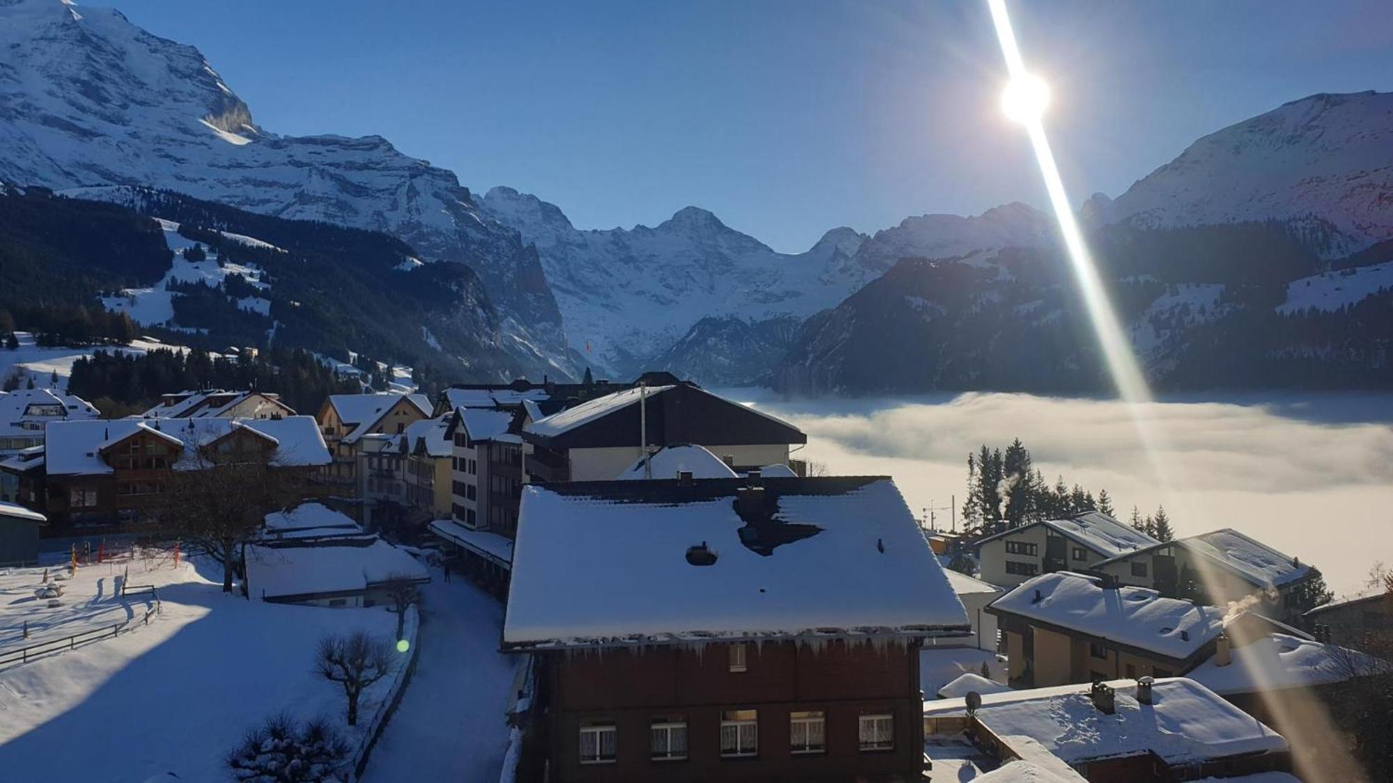 Hotel Schoenegg Wengen Exteriör bild