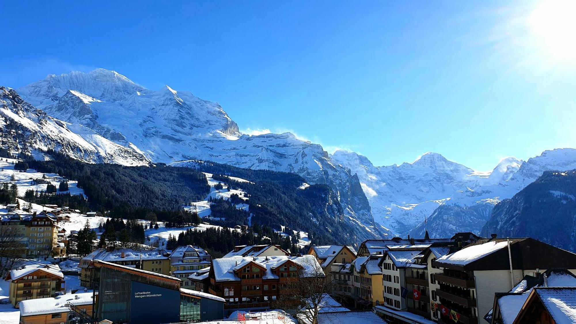 Hotel Schoenegg Wengen Exteriör bild