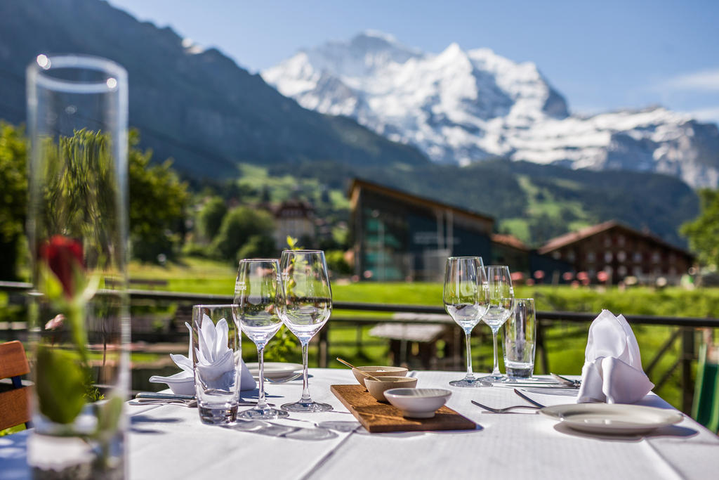 Hotel Schoenegg Wengen Exteriör bild