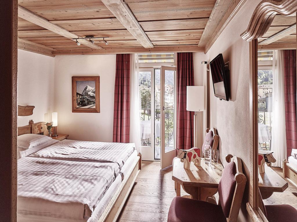 Hotel Schoenegg Wengen Exteriör bild